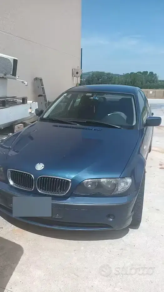 Usata BMW 2002 184 CV (135 kW) 2002 Bluazzurro Berlina