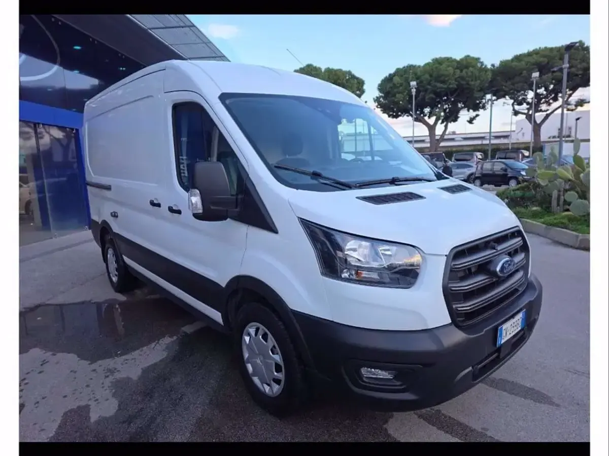 Usata Ford Transit Trend 131 CV (96 kW) 2024 Bianco Furgone
