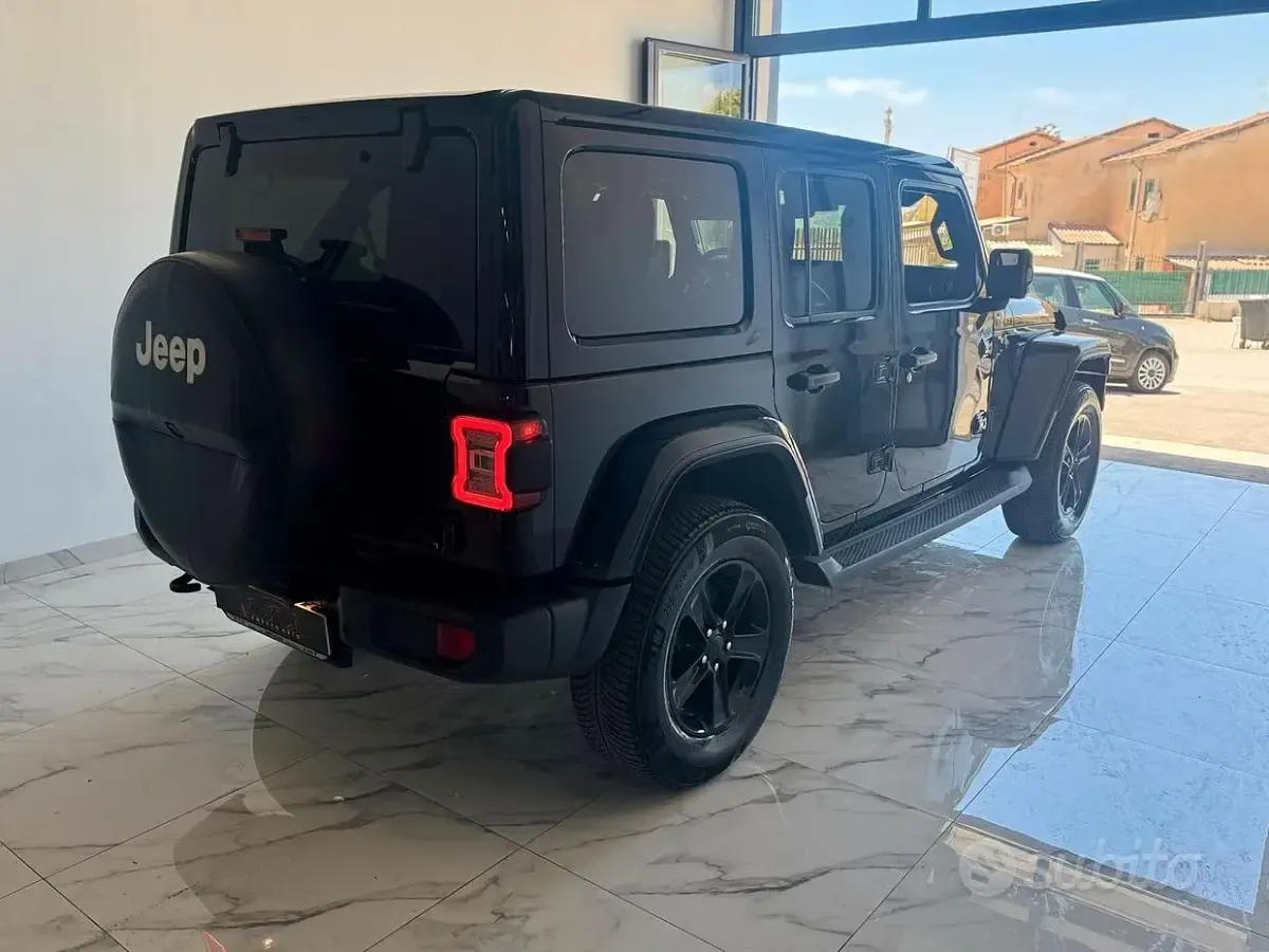 Usata Jeep Wrangler Unlimited Sahara 200 CV (147 kW) 2019 Nero SUV