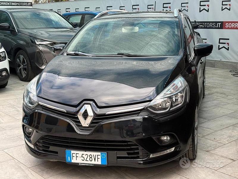Usata Renault Clio GrandTour Intens 75 CV (55 kW) 2016 Nero Station wagon