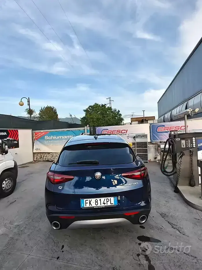 Usata Alfa Romeo Stelvio 210 CV (154 kW) 2017 Bluazzurro SUV