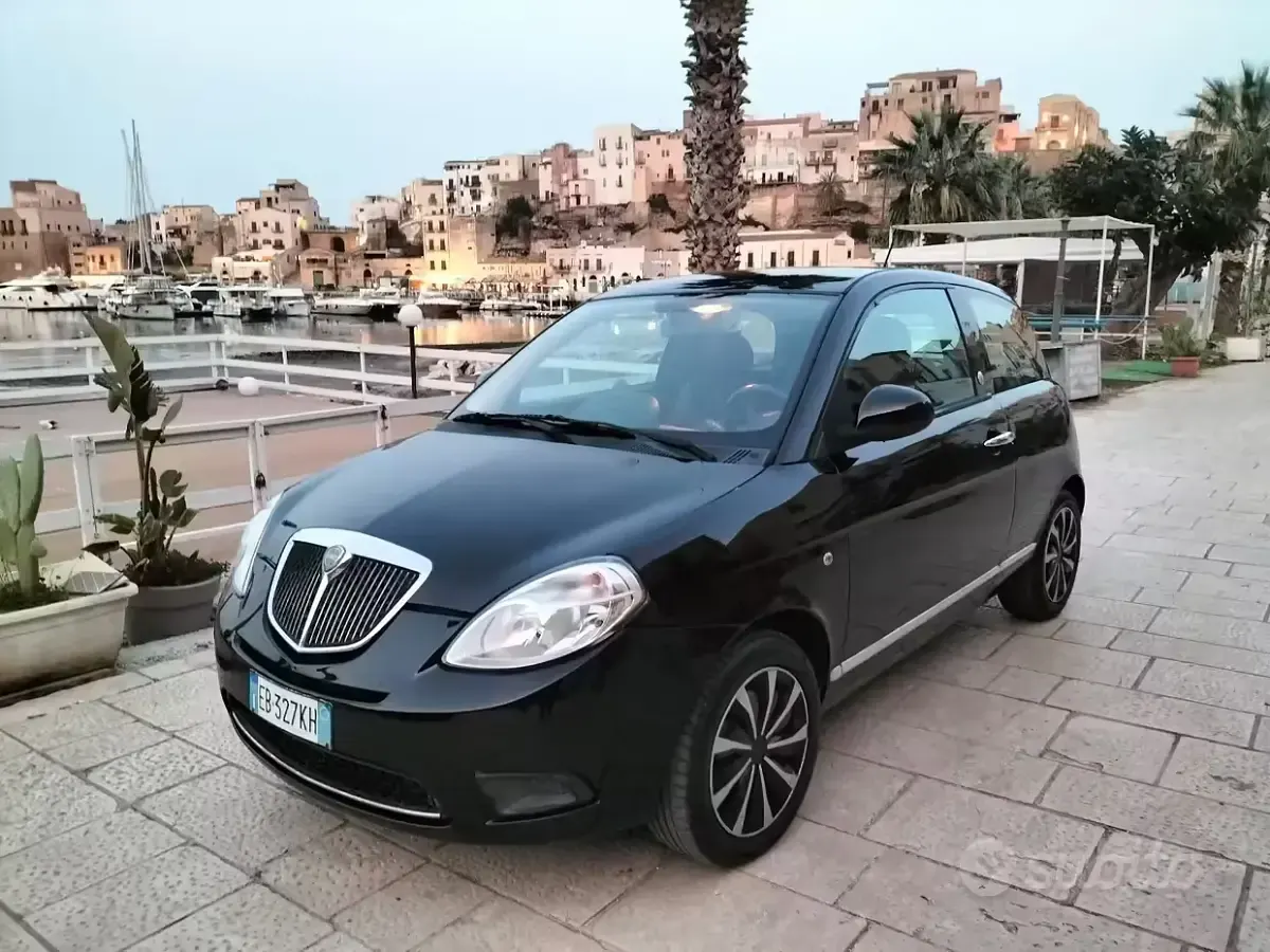 Usata Lancia Ypsilon 77 CV (56 kW) 2010 Utilitaria