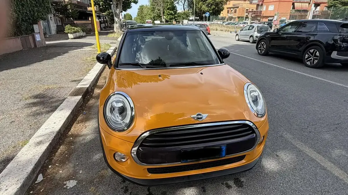 Usata Mini Cooper D Hype 136 CV (100 kW) 2018 Giallo Utilitaria
