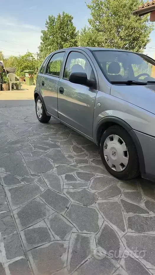 Usata Opel Corsa Club 80 CV (58 kW) 2005 Grigio Utilitaria