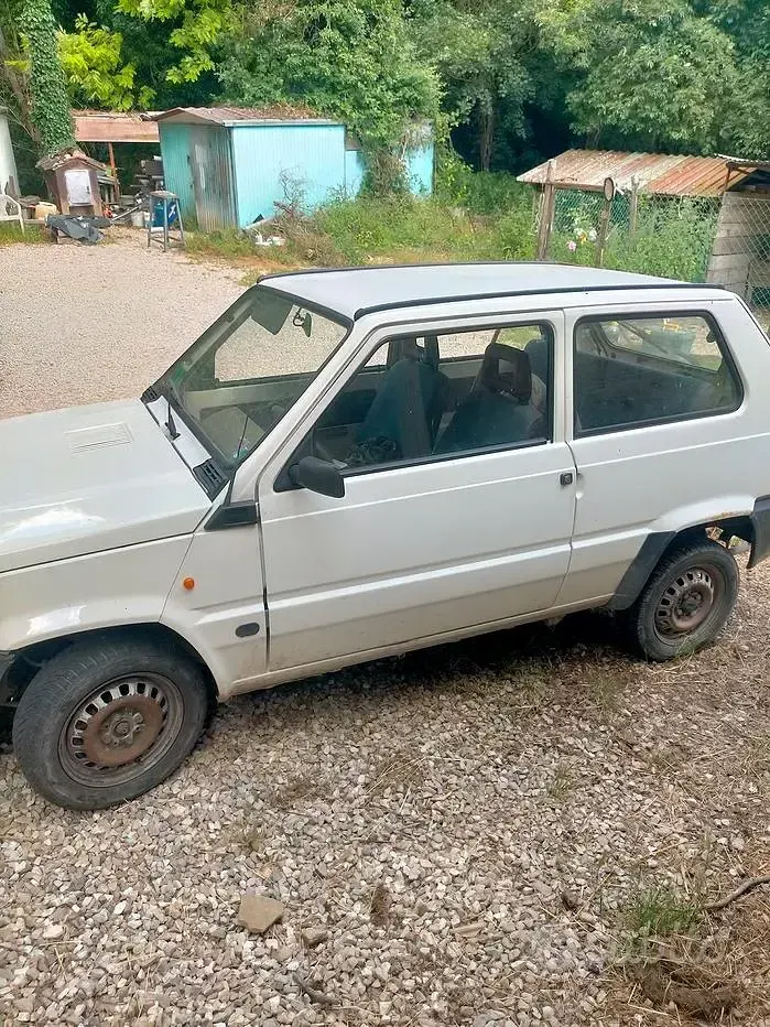 Usata Fiat Panda Young 54 CV (39 kW) 2001 Bianco Berlina