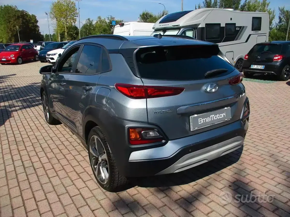 Usata Hyundai Kona Xpossible 120 CV (88 kW) 2018 Grigio SUV