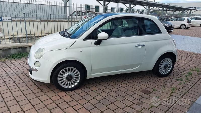 Usata Fiat 500 Lounge 75 CV (55 kW) 2009 Bianco Cabrio