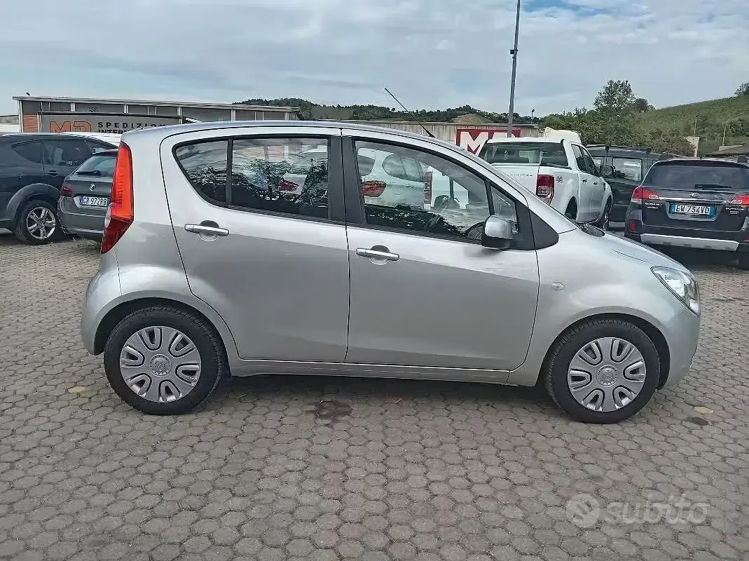 Begagnad Opel Agila Enjoy 68 HK (50 kW) 2008 Grå Halvkombi