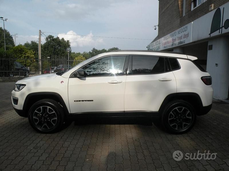 Usata Jeep Compass Trailhawk 170 CV (125 kW) 2018 Bianco SUV