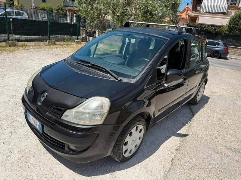 Usata 2009 Renault Modus Monovolume | 1999 € (Ottimo prezzo) - Immagine 1/4