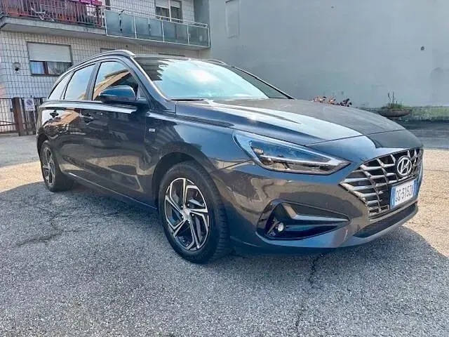 Begagnad Hyundai i30 Prime 135 HK (99 kW) 2021 Grå Kombi