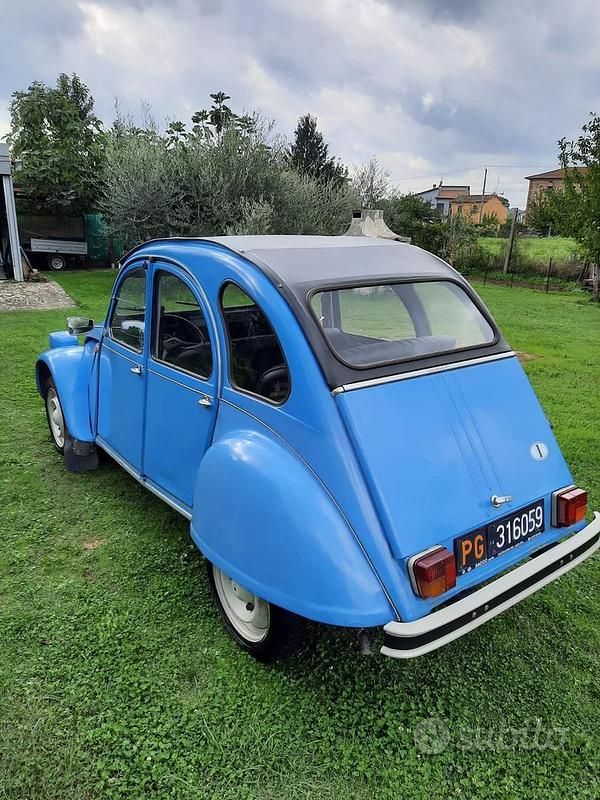Usata Citroën 2CV 1970 Blu Berlina