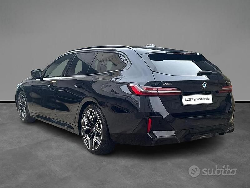 Usata BMW 520 M Sport 197 CV (144 kW) 2024 Nero Station wagon