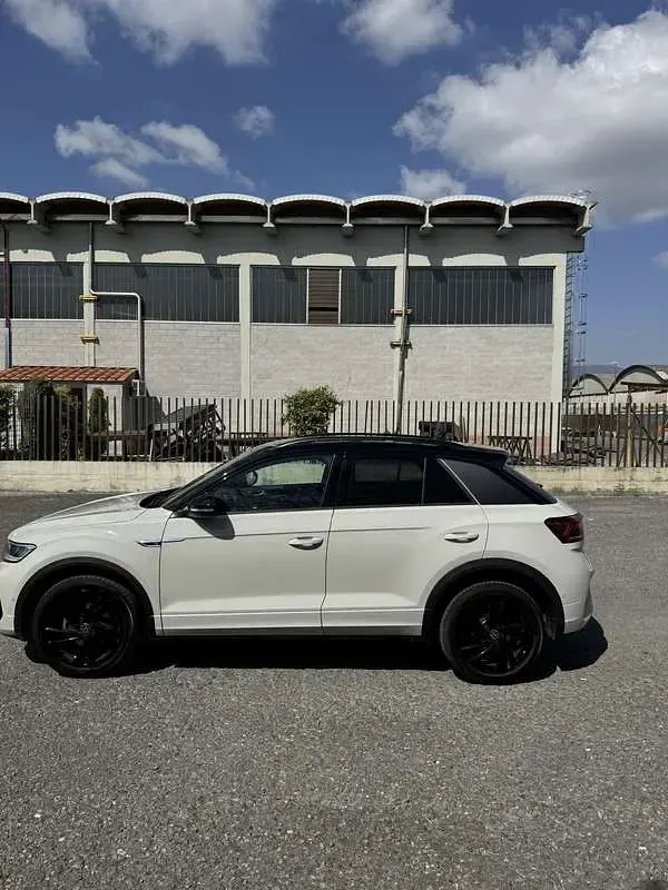 Usata VW T-Roc R-line 116 CV (85 kW) 2024 SUV