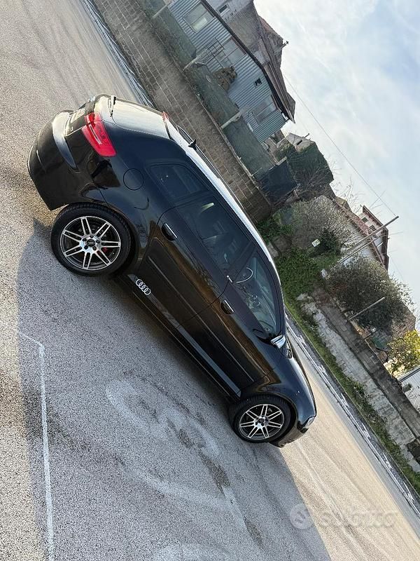 Usata Audi A3 140 CV (102 kW) 2011 Nero Utilitaria