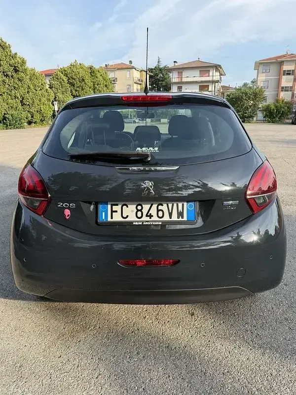 Usata Peugeot 208 Active 82 CV (60 kW) 2016 Bluazzurro Utilitaria
