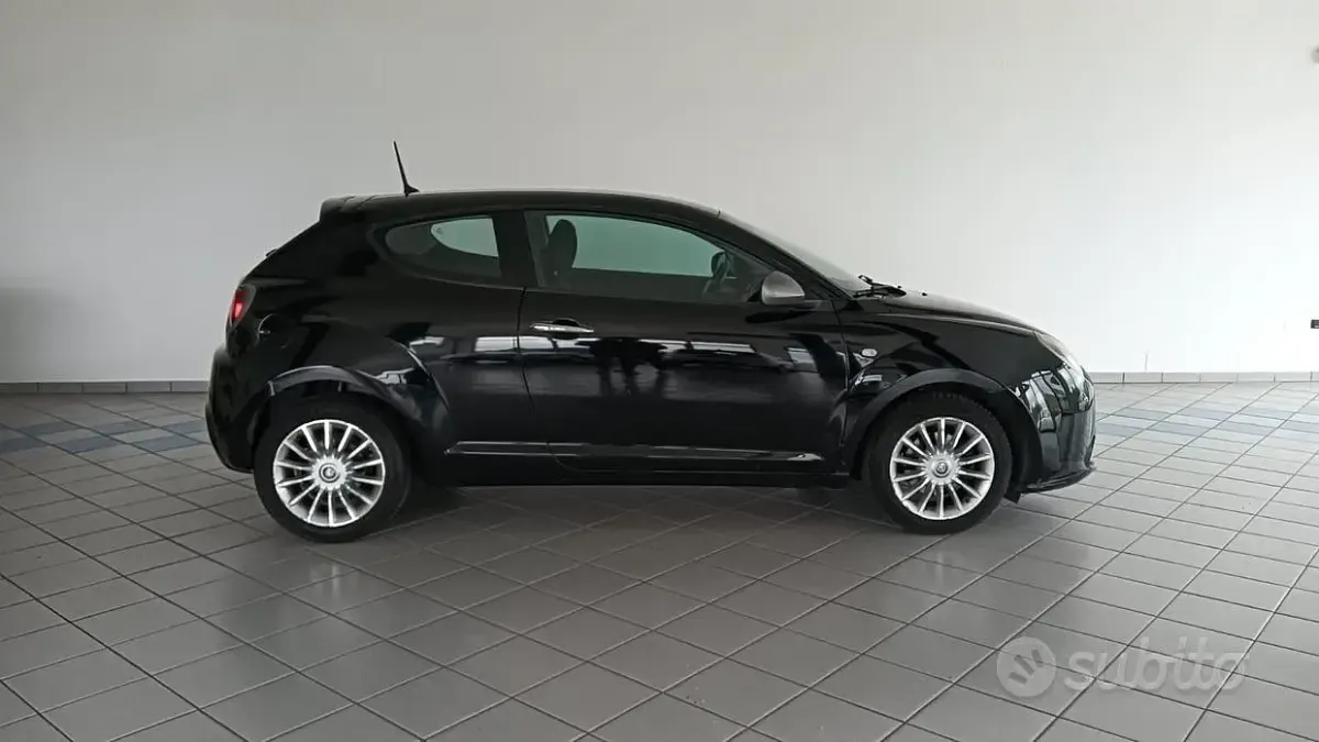 Usata Alfa Romeo MiTo Distinctive 85 CV (62 kW) 2014 Nero Utilitaria