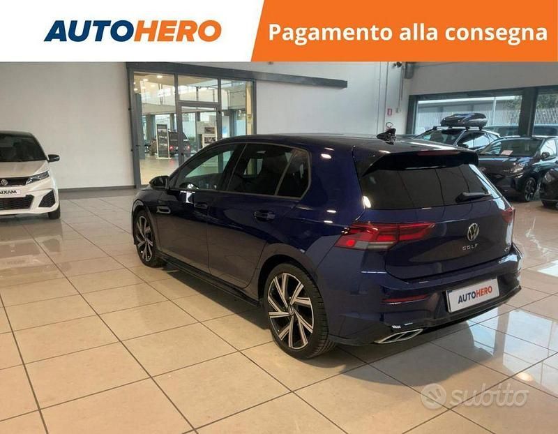 Usata VW Golf VIII R 130 CV (95 kW) 2024 Blu Berlina