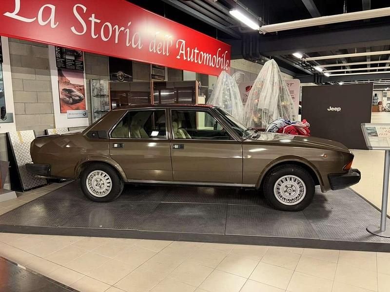 Occasion Alfa Romeo Alfa 6 158 ch (116 kW) 1980 Marron Berline