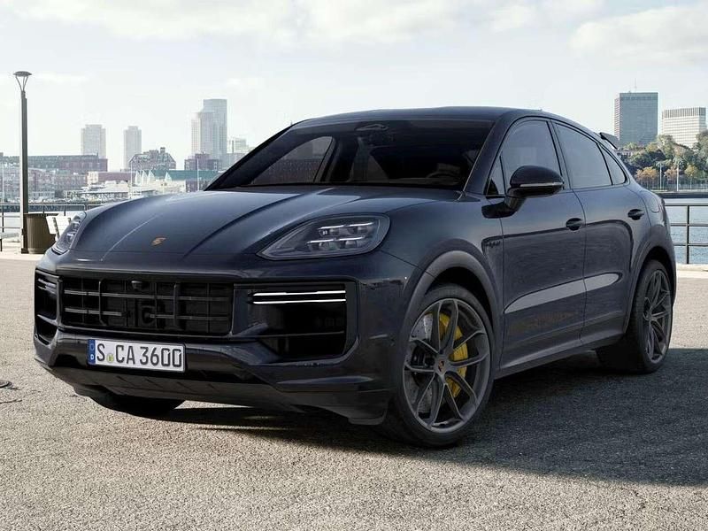 Usata Porsche Cayenne Turbo 740 CV (544 kW) 2024 Nero cromite metallizzato SUV