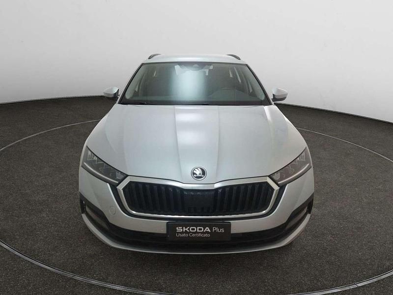 Usata Skoda Octavia Executive 150 CV (110 kW) 2022 Argento Station wagon