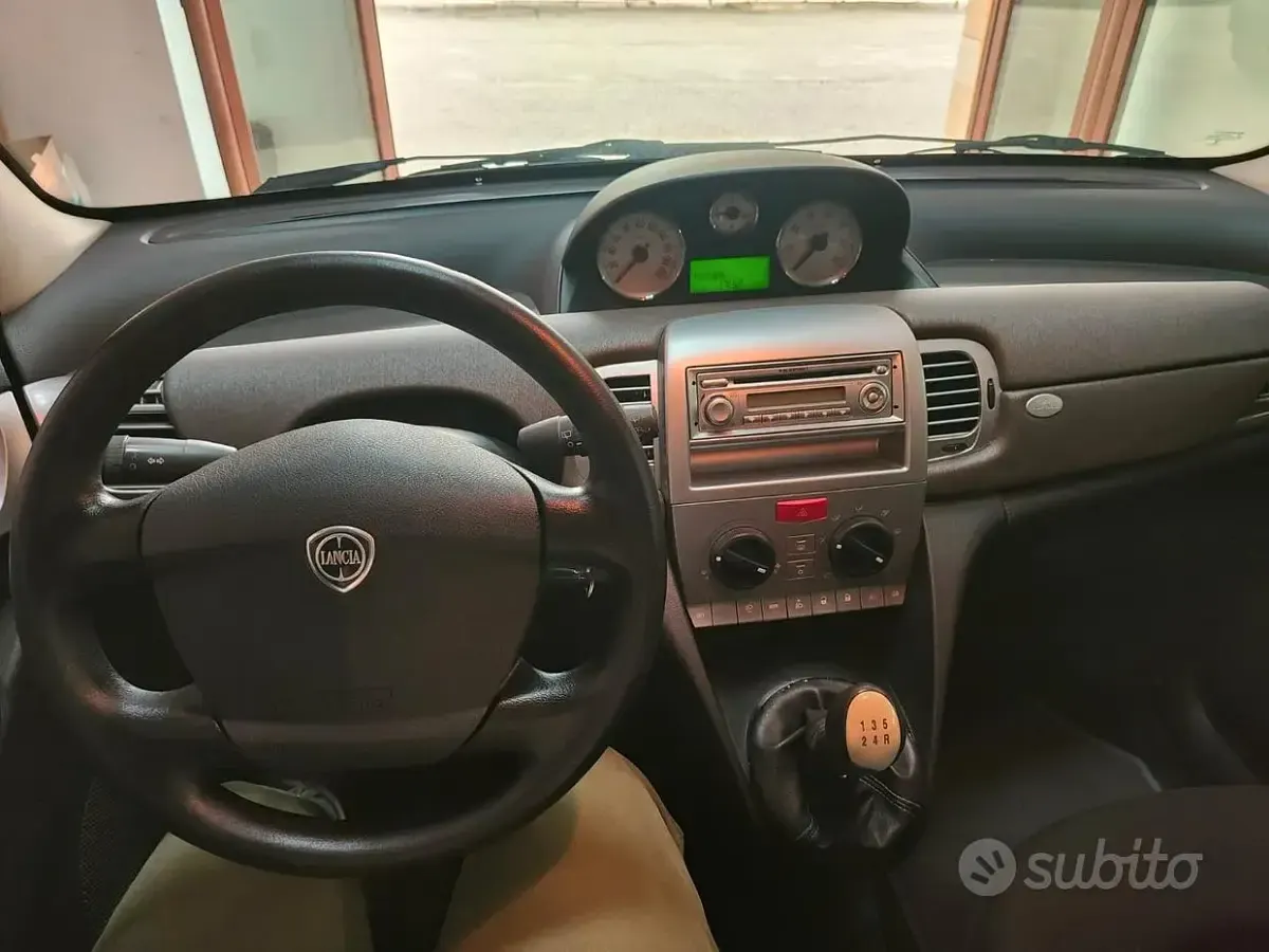 Usata Lancia Ypsilon 69 CV (50 kW) 2009 Utilitaria