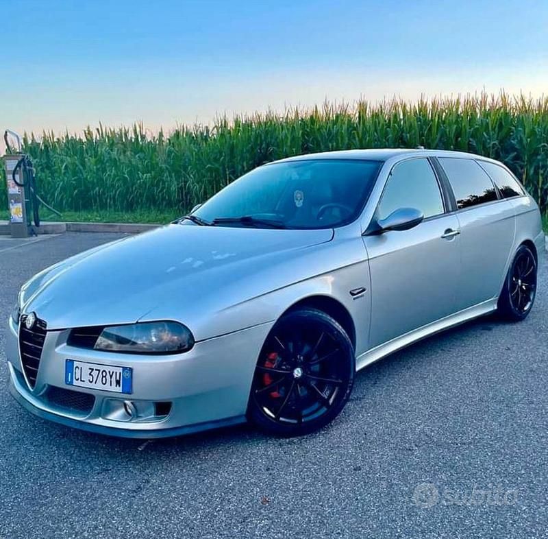 Usata Alfa Romeo 156 Ti 140 CV (102 kW) 2004 Grigio Station wagon
