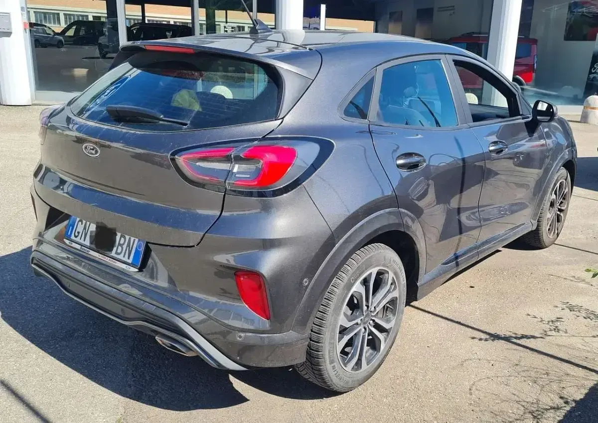 Usata Ford Puma ST-Line 125 CV (91 kW) 2023 Grigio SUV