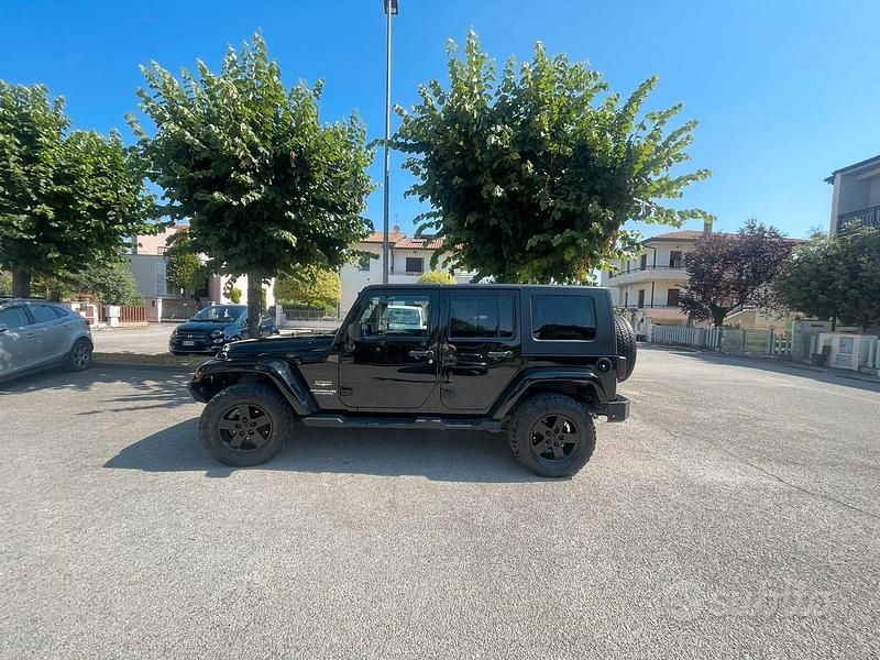 Usata Jeep Wrangler Sahara 177 CV (130 kW) 2008 Nero SUV