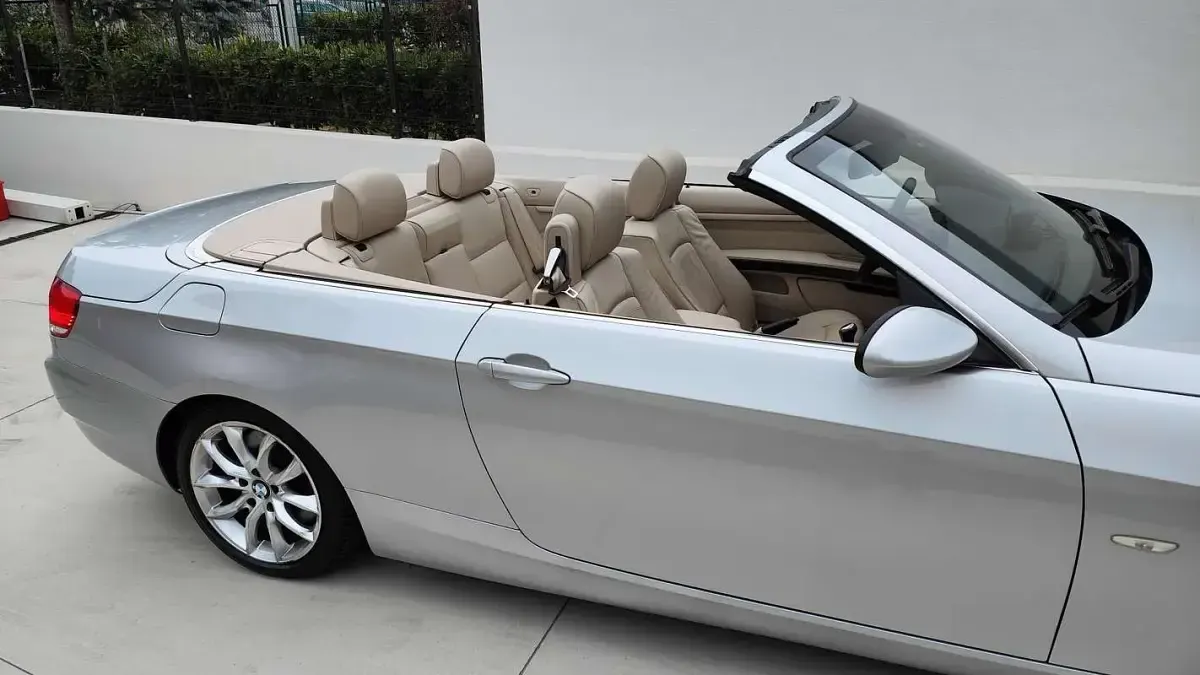 Usata BMW 330 204 CV (150 kW) 2007 Cabrio