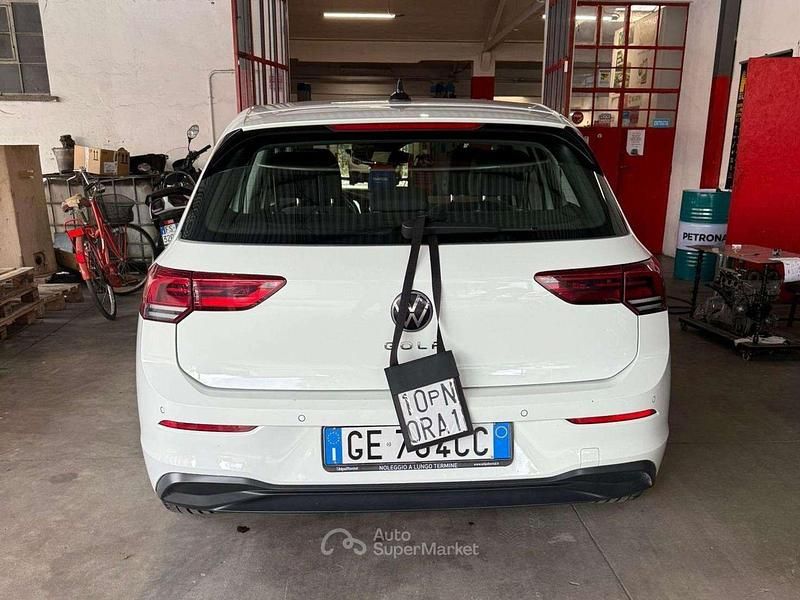 Usata VW Golf VII Life 150 CV (110 kW) 2021 Bianco Utilitaria