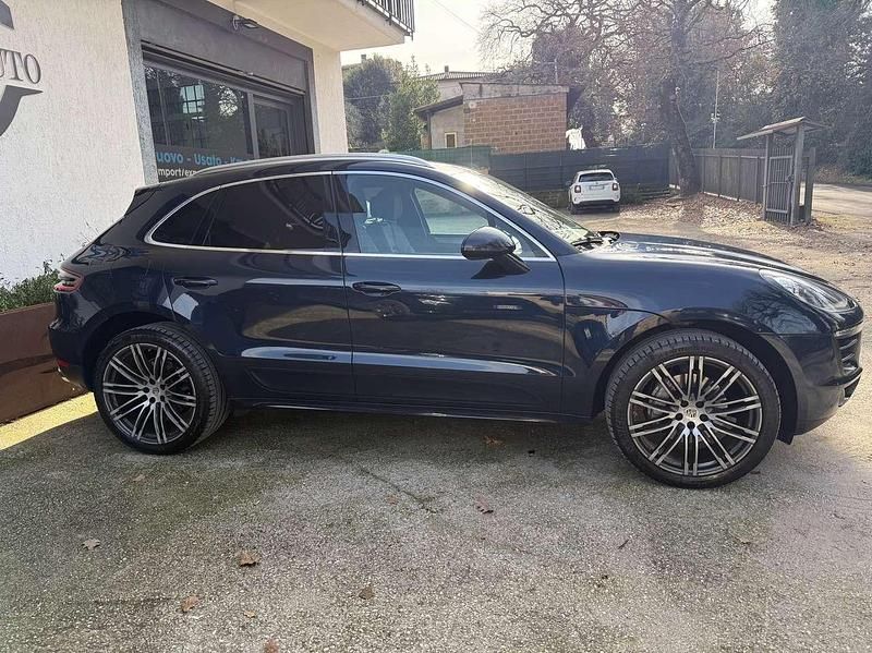 Usata Porsche Macan 252 CV (185 kW) 2018 Blu/azzurro SUV