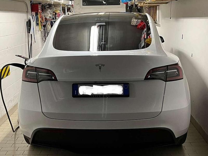 Usata Tesla Model Y RWD 88 kW (120 CV) 2022 Bianco SUV