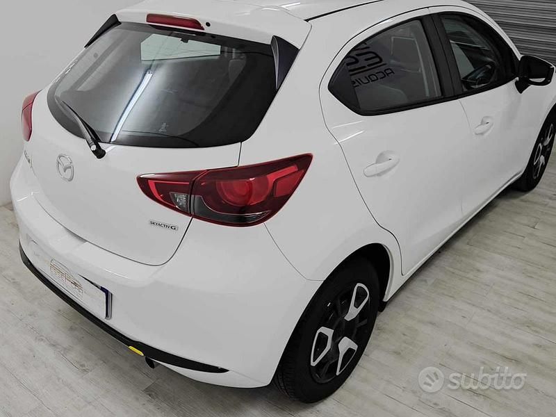 Usata Mazda 2 116 CV (85 kW) 2024 Bianco Utilitaria