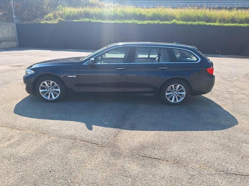 Usata BMW 520 184 CV (135 kW) 2013 Blu Station wagon