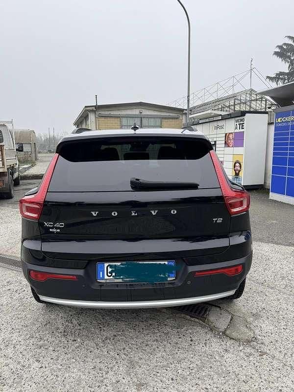 Usata Volvo XC40 Core 129 CV (94 kW) 2022 SUV
