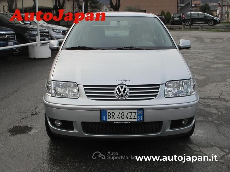 Usata VW Polo Comfortline 75 CV (55 kW) 2001 Argento Berlina