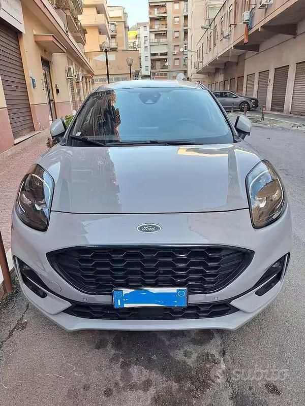 Usata Ford Puma ST-Line 125 CV (91 kW) 2023 Grigio SUV