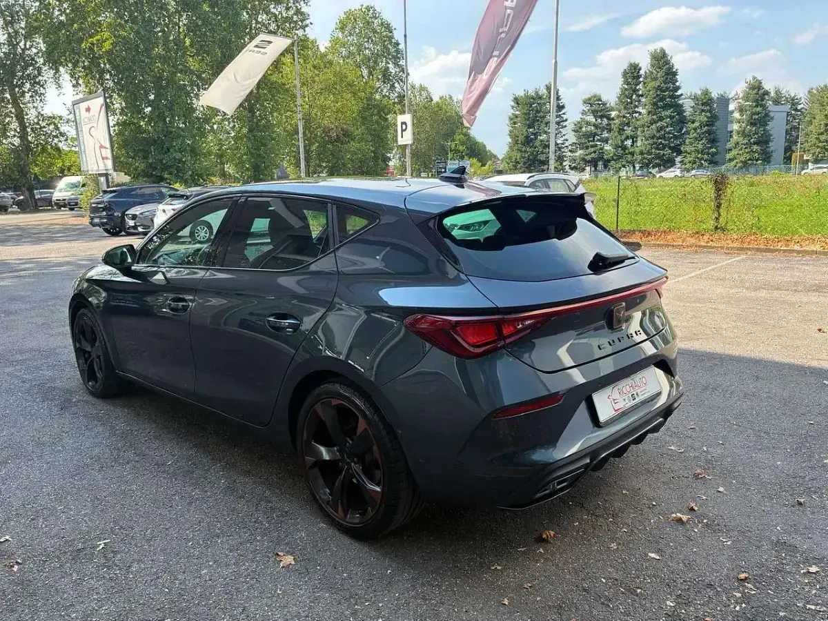Usata Cupra Leon 150 CV (110 kW) 2023 Grigio Berlina