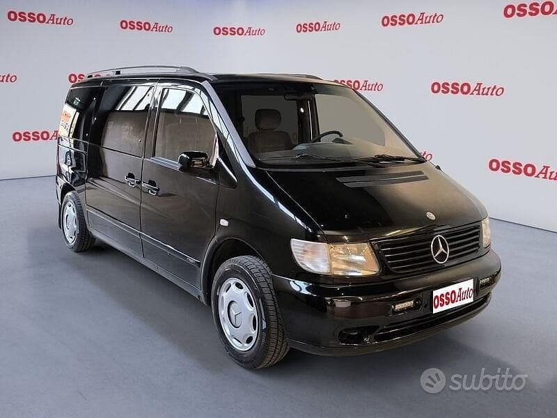 Usata Mercedes Vito 122 CV (89 kW) 1999 Nero Furgone