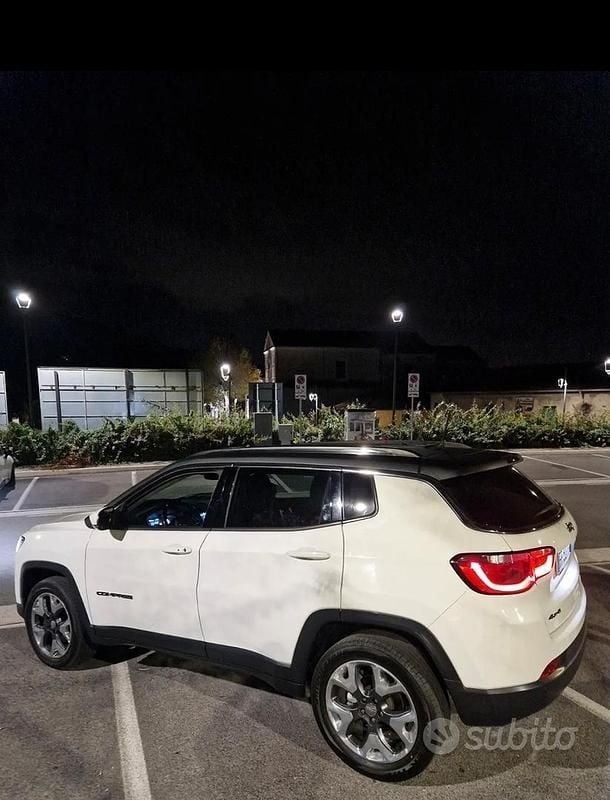 Usata Jeep Compass Limited 140 CV (102 kW) 2018 Bianco SUV