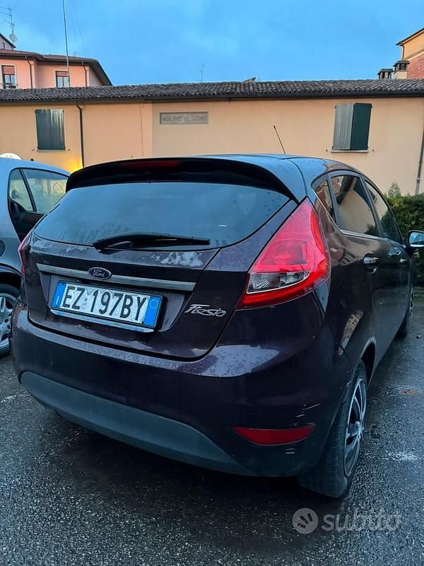 Usata Ford Fiesta 97 CV (71 kW) 2009 Utilitaria