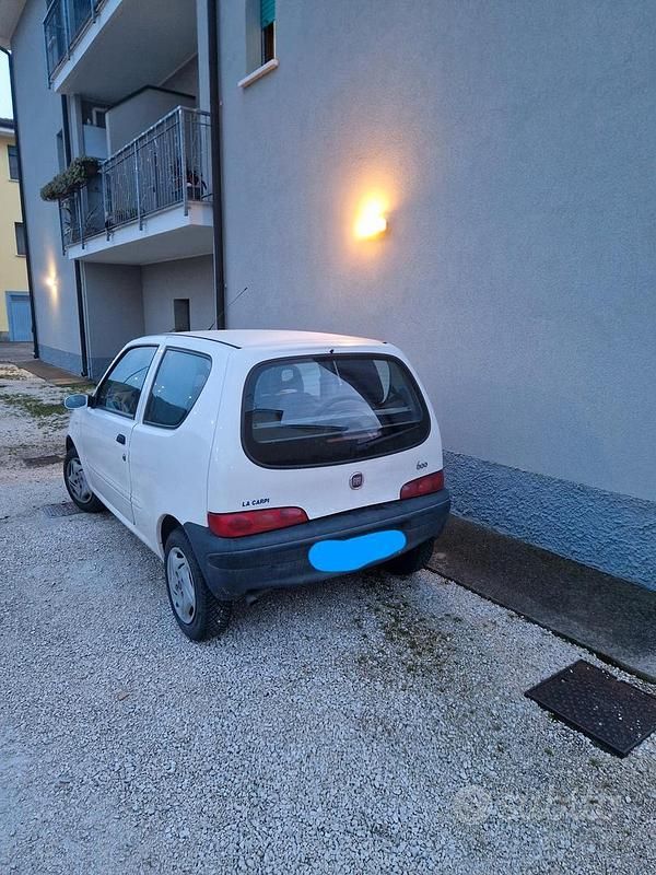 Usata Fiat 600 54 CV (39 kW) 2010 Bianco Utilitaria