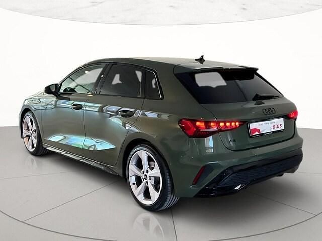Usata Audi A3 S-Line 150 CV (110 kW) 2025 Verde distretto metallizzato Berlina