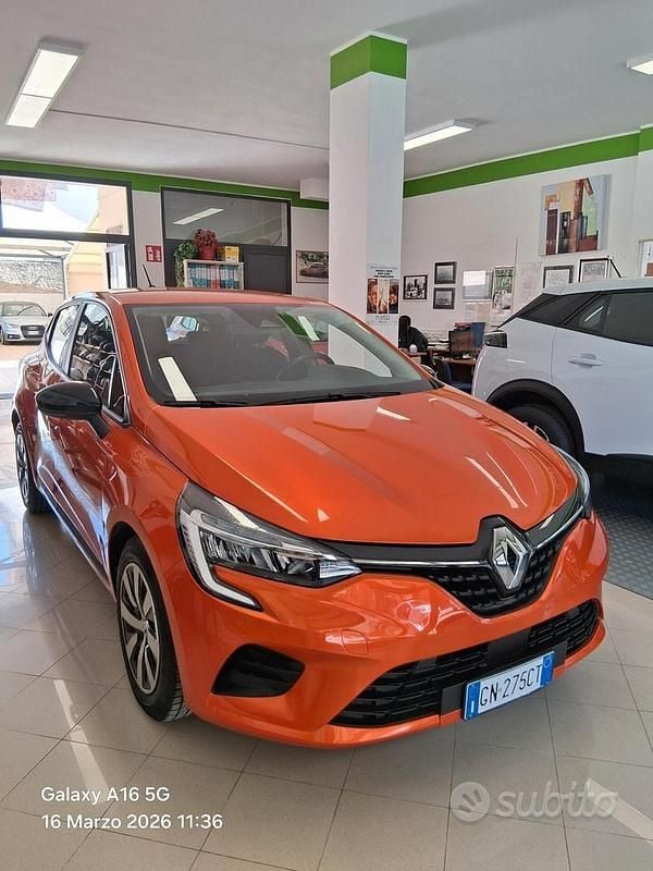 Usata Renault Clio V Equilibre 65 CV (47 kW) 2023 Berlina