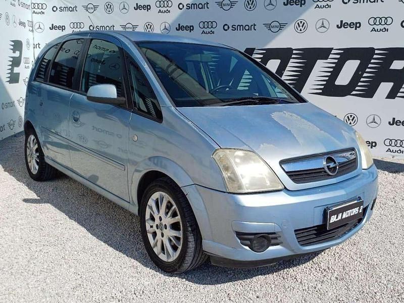 Grigio Usata 2009 Opel Meriva Cosmo Monovolume | 1600 € (Ottimo prezzo) - Immagine 1/4