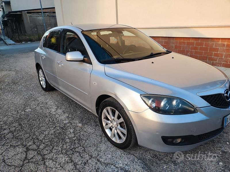 Usata Mazda 3 109 CV (80 kW) 2006 Grigio Berlina