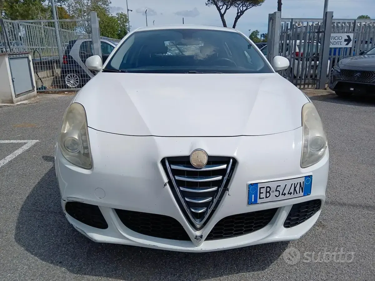 Usata Alfa Romeo Giulietta Progression 120 CV (88 kW) 2010 Bianco Utilitaria