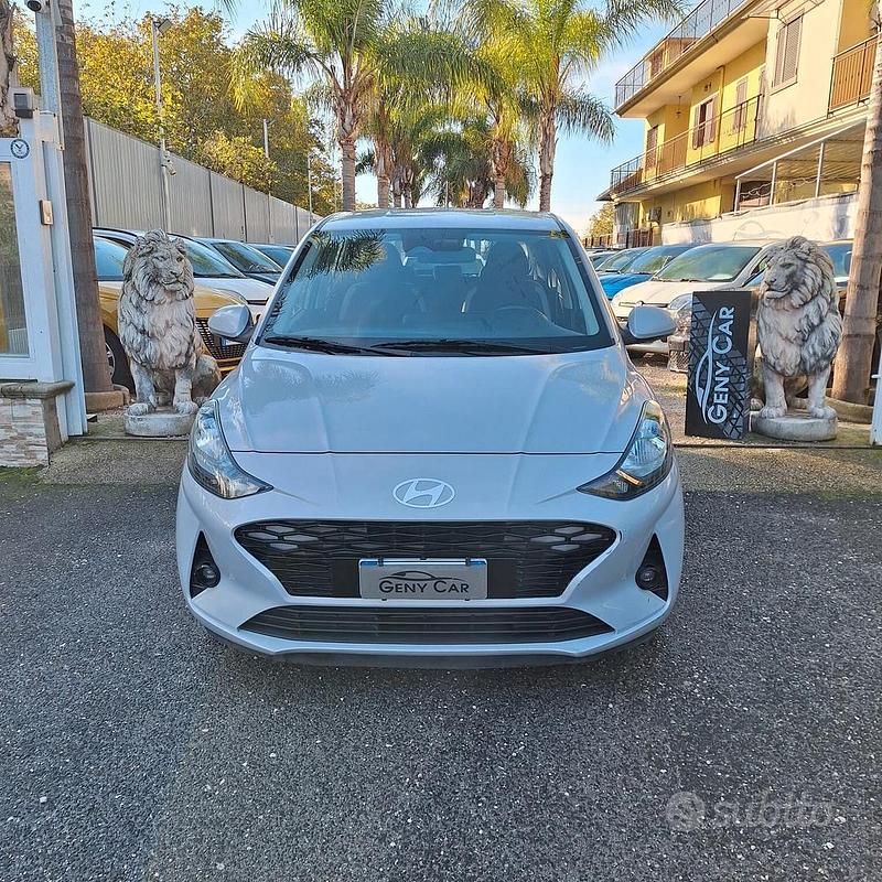 Usata Hyundai i10 67 CV (49 kW) 2024 Grigio Utilitaria