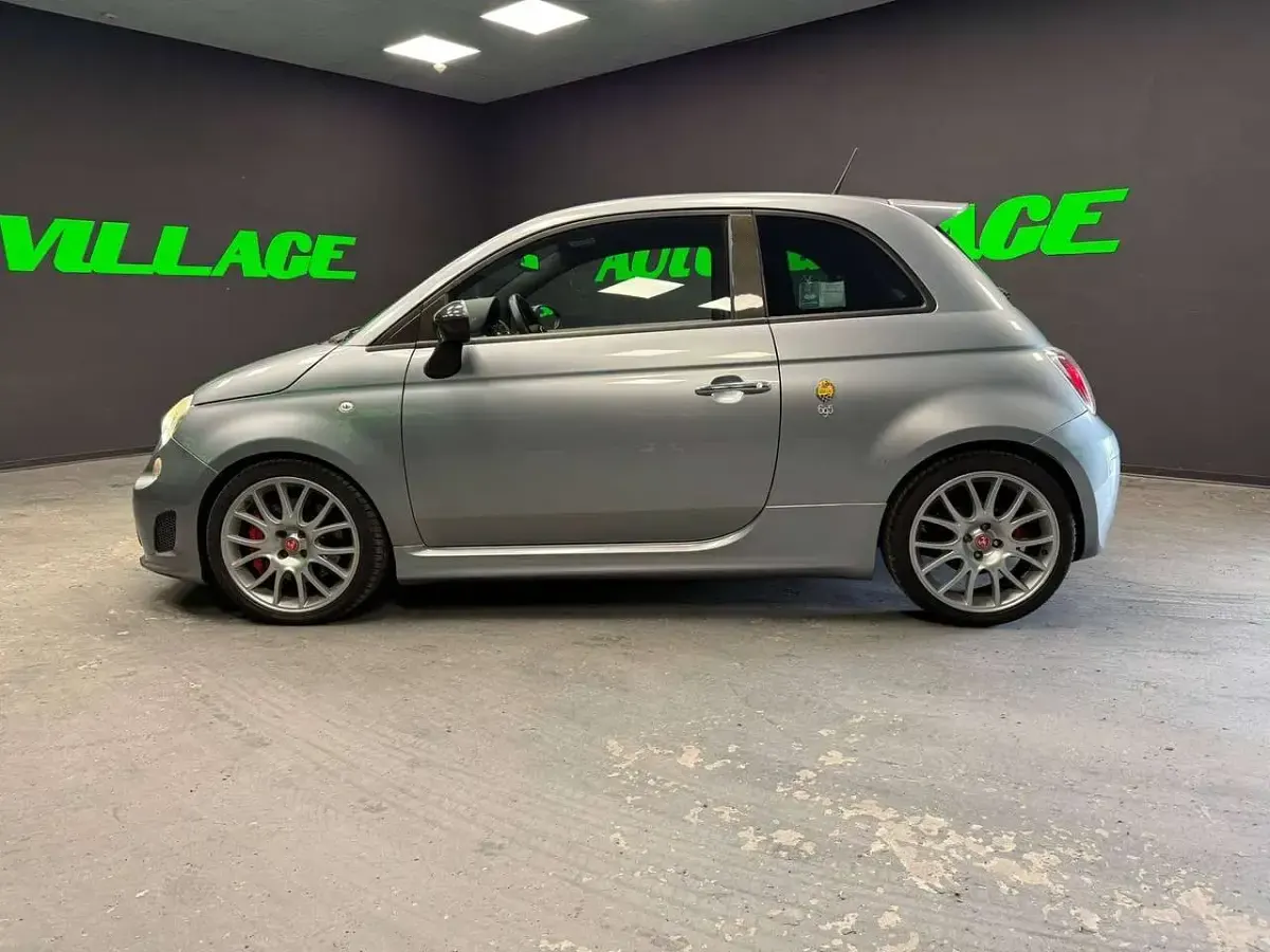 Usata Abarth 695 179 CV (131 kW) 2011 Grigio Utilitaria